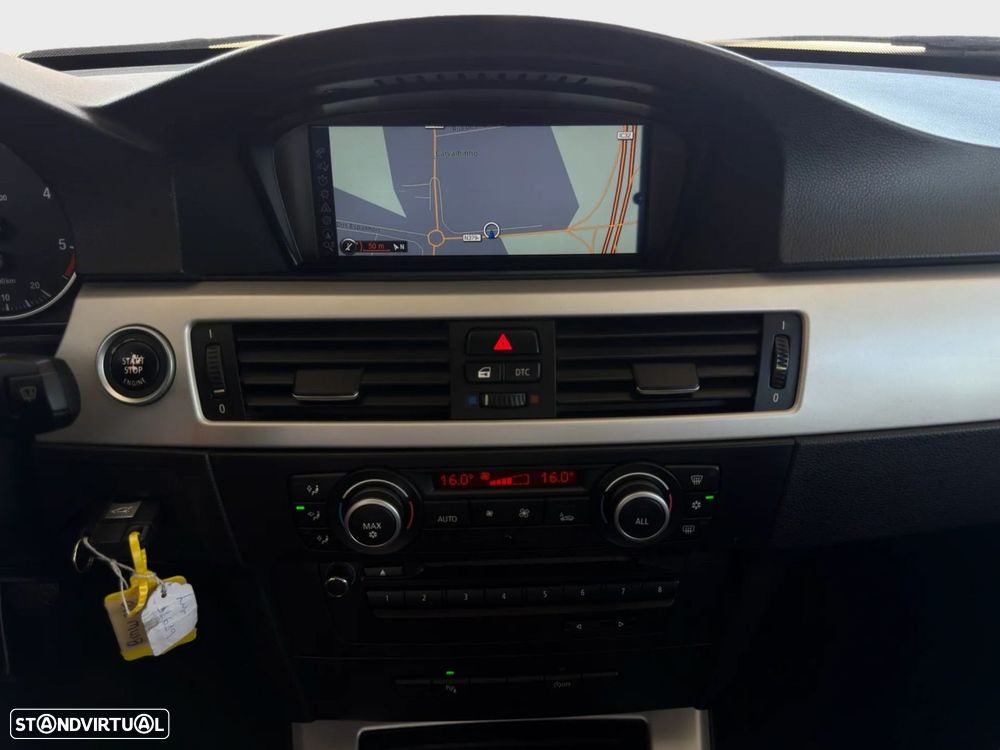 BMW 320 d Navigation - 17