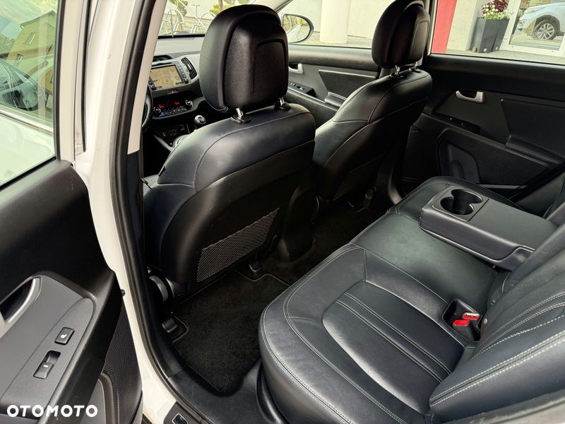 Kia Sportage 1.7 CRDI 2WD ISG Dream-Team Edition - 12