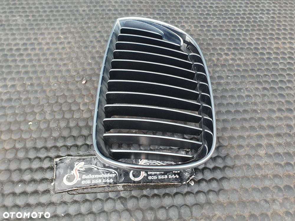 Kratka 7128613 7128614 7906809 Atrapa Nerki Nerka Gril Atrapka Zderzaka Przód M-Pakiet BMW 1 E81 E87 LCI Lift - 9