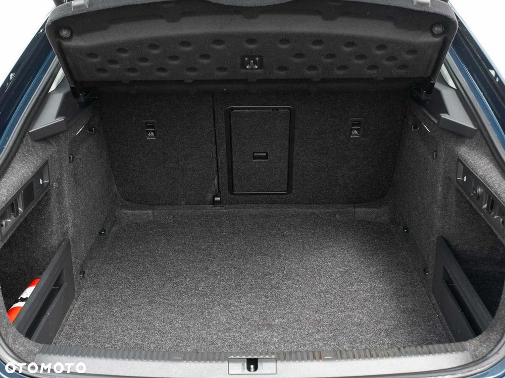 Skoda Superb 2.0 TDI Ambition DSG - 30