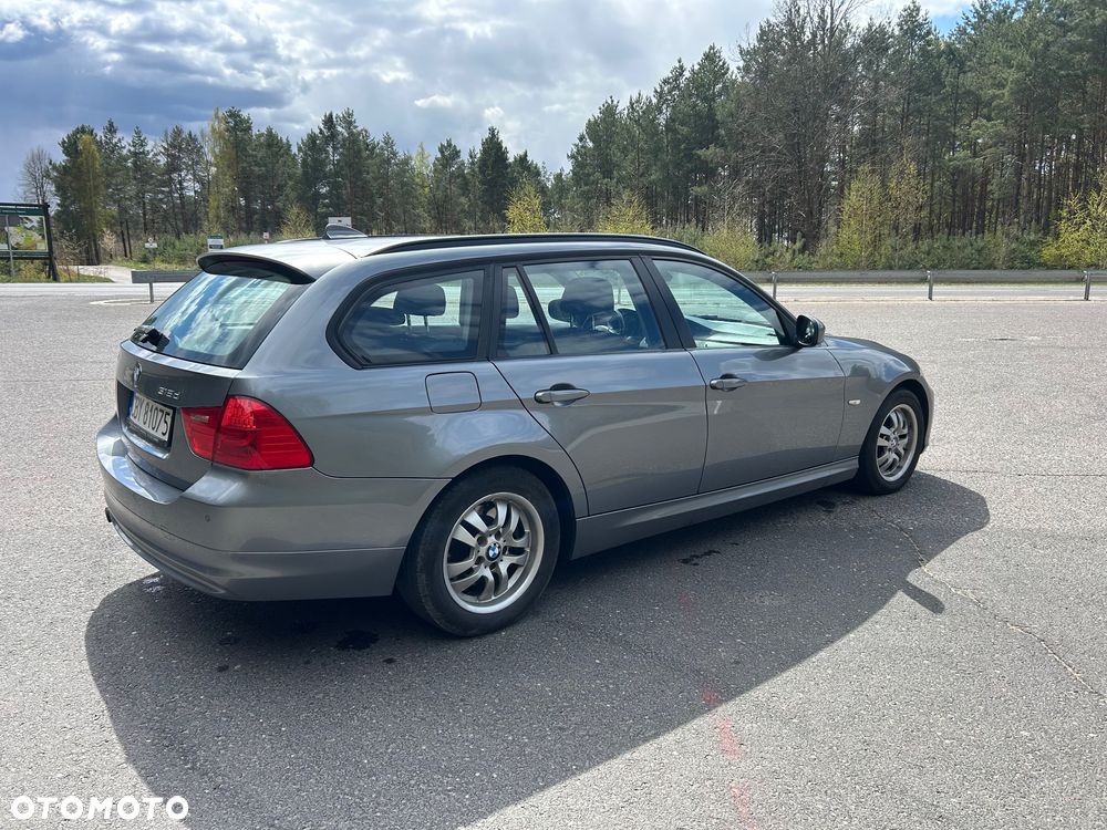 BMW Seria 3 318d DPF - 4