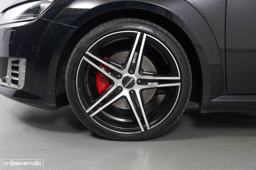 Audi TT Coupé - 17