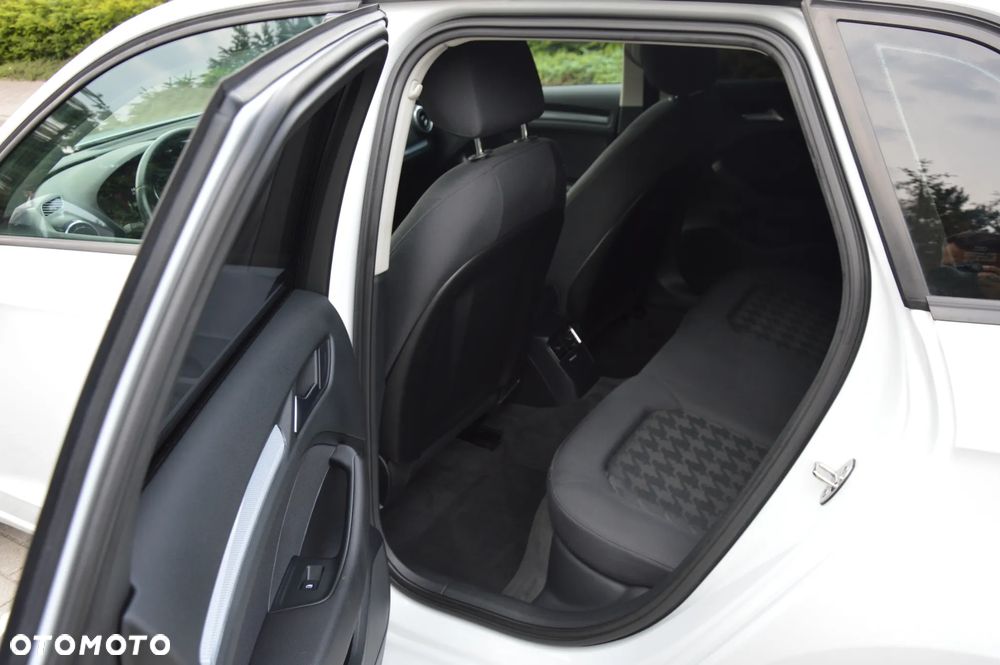 Audi A3 Sportback 1.2 TFSI Attraction - 19
