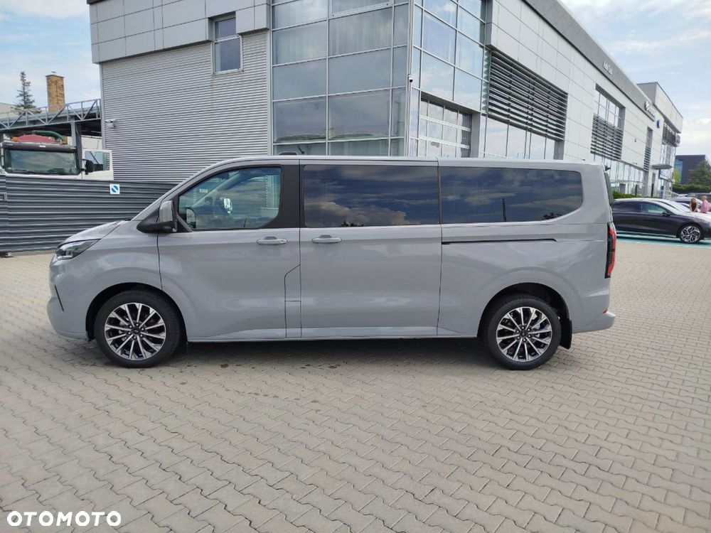 Ford Tourneo Custom 320 L2H1 VA Autm Titanium X - 4