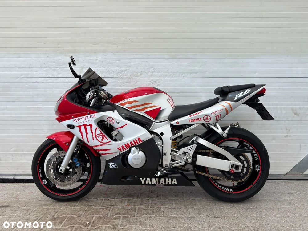 Yamaha R6