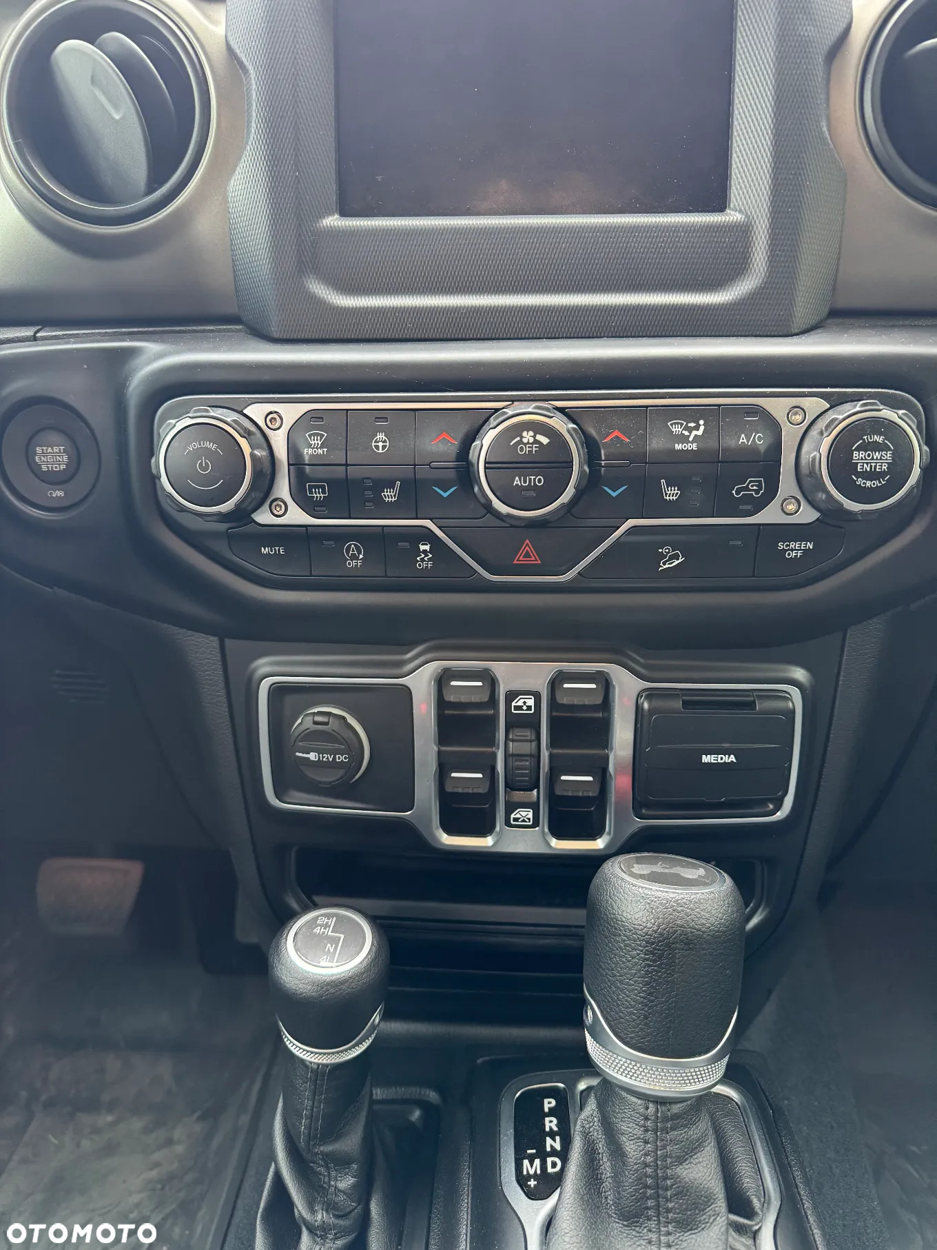 Jeep Wrangler - 27
