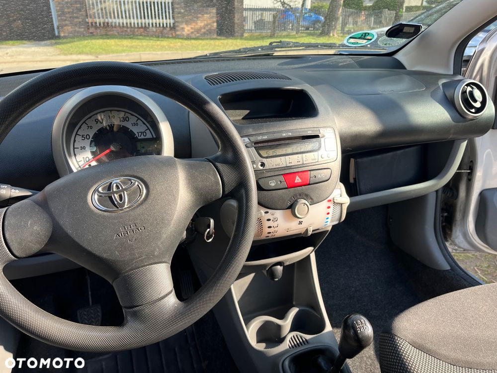 Toyota Aygo Cool&Go - 10