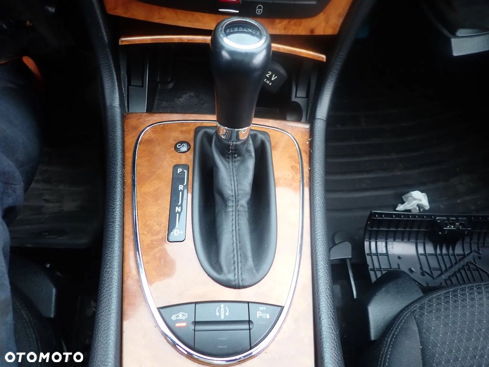 CZĘŚCI - Mercedes E-klasa W211 3,0CDI 190KM 642920 AT 722902 LIFT 2008r. LAKIER C963 INDEX - 8713 - 10