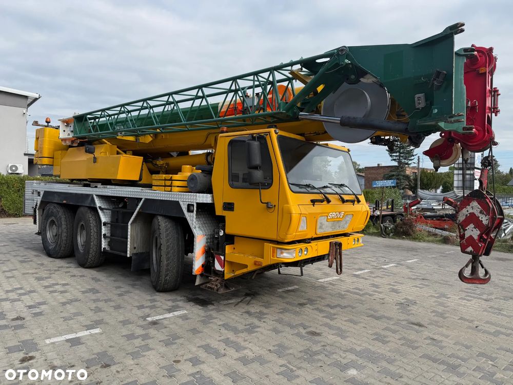 Grove GMK 3055 - 1