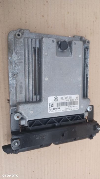KOMPUTER SILNIKA VW 2.0 TDI 03L907309 - 1