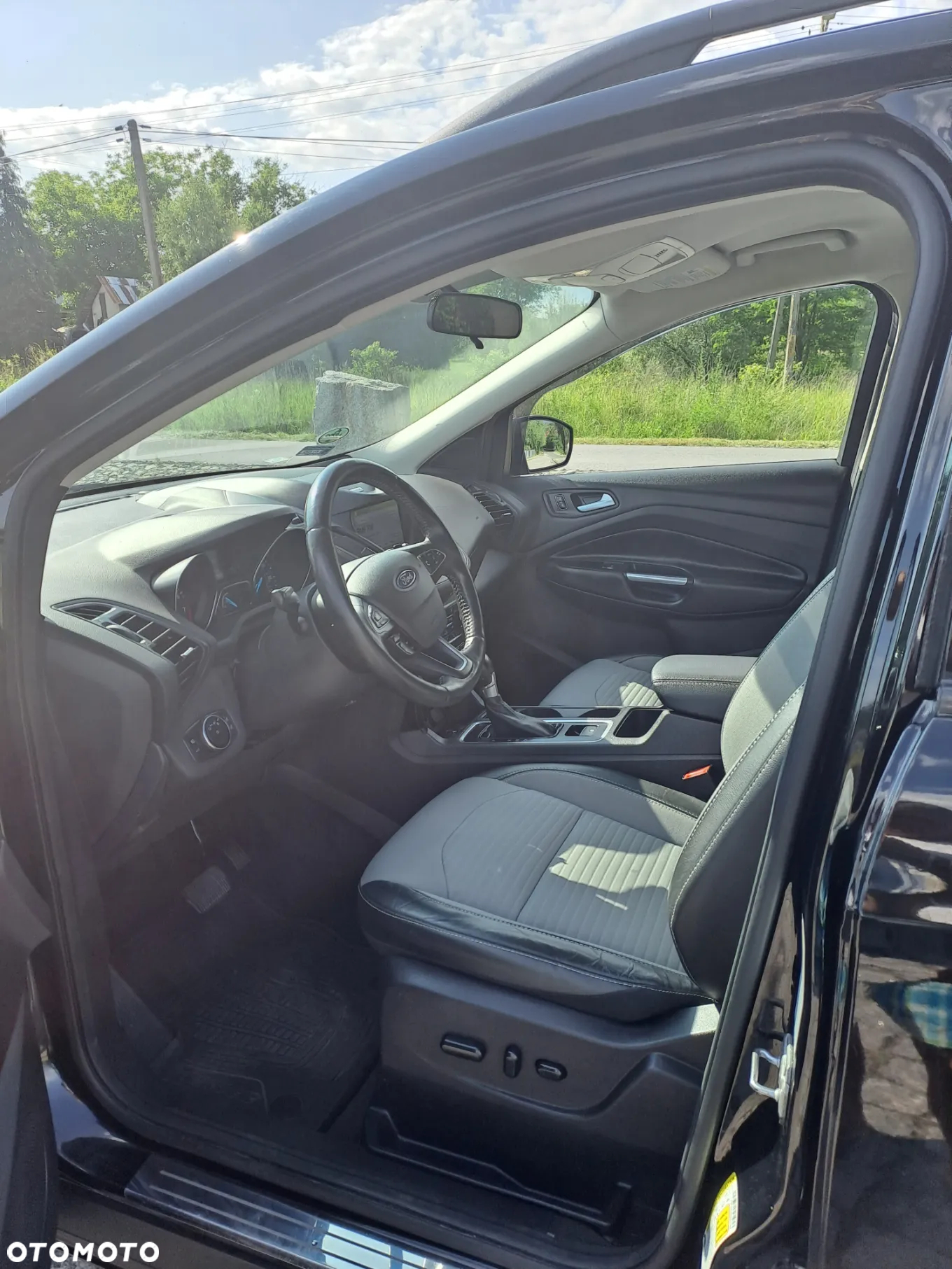 Ford Escape 2.0 EcoBoost AWD Titanium - 10