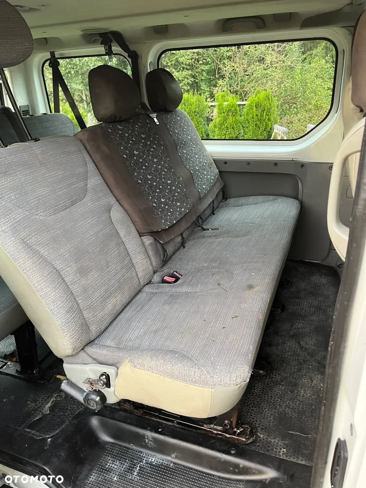 Renault Trafic - 13