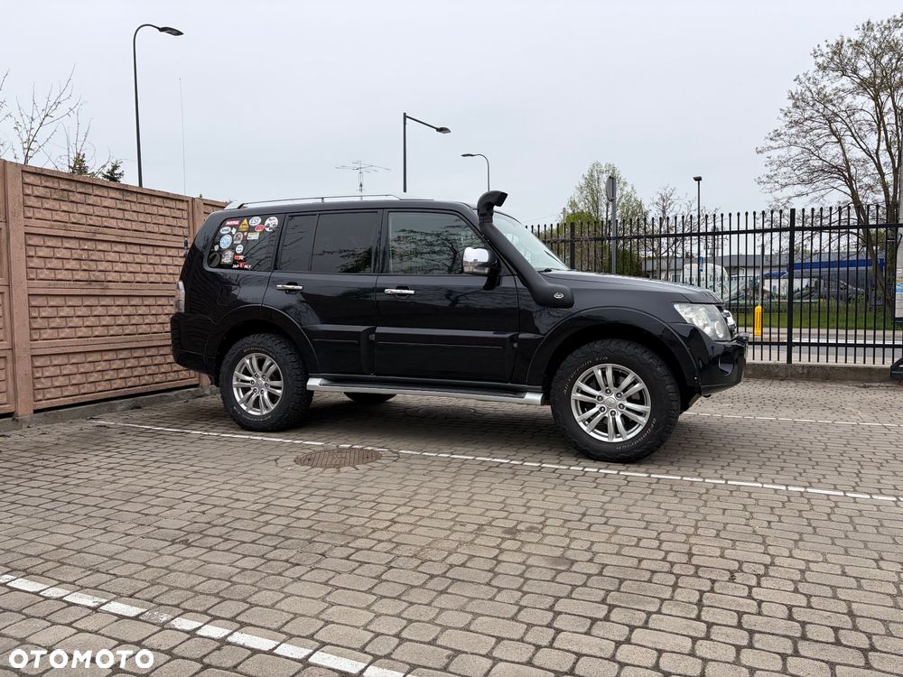 Mitsubishi Pajero 3.2 DID Instyle - 14