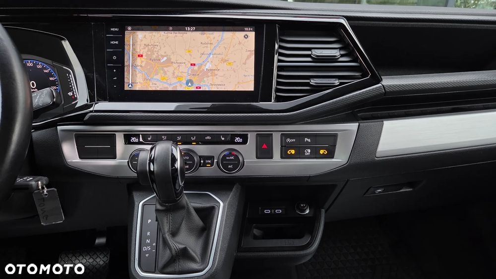 Volkswagen Multivan - 15