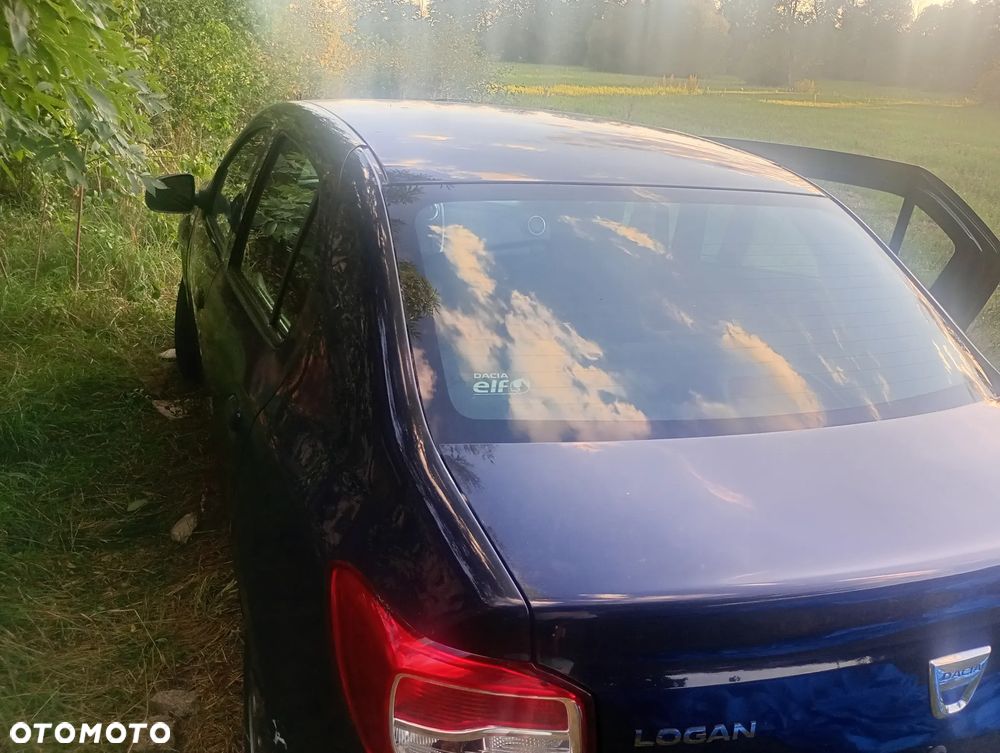 Dacia Logan 1.2 16V Laureate - 4