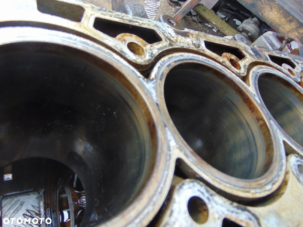 Blok silnika Opel Vectra C lift Z20NET - 3