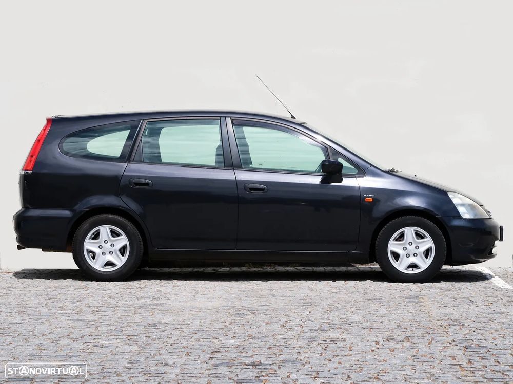 Honda Stream 1.7 ES - 11