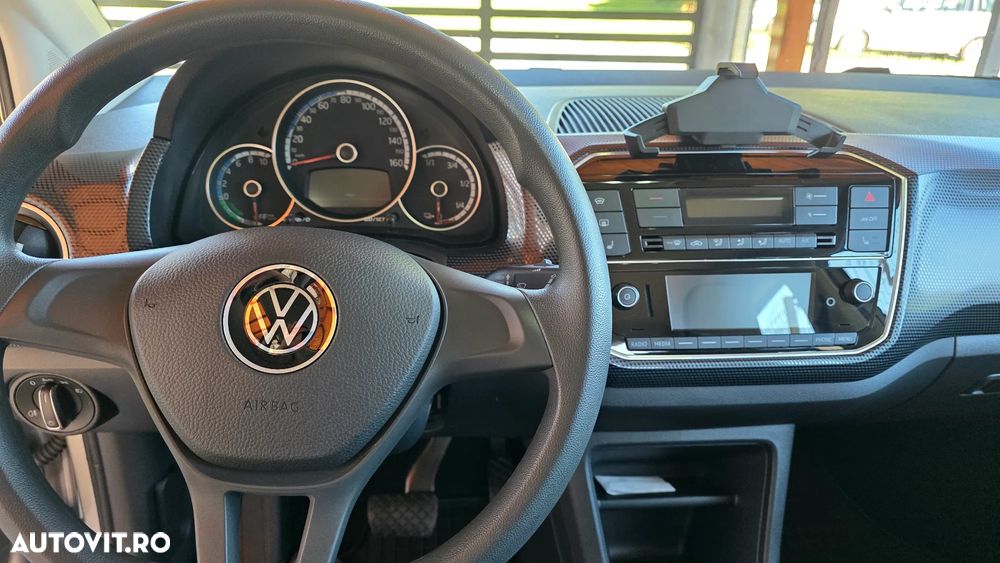 Volkswagen up! Standard - 5