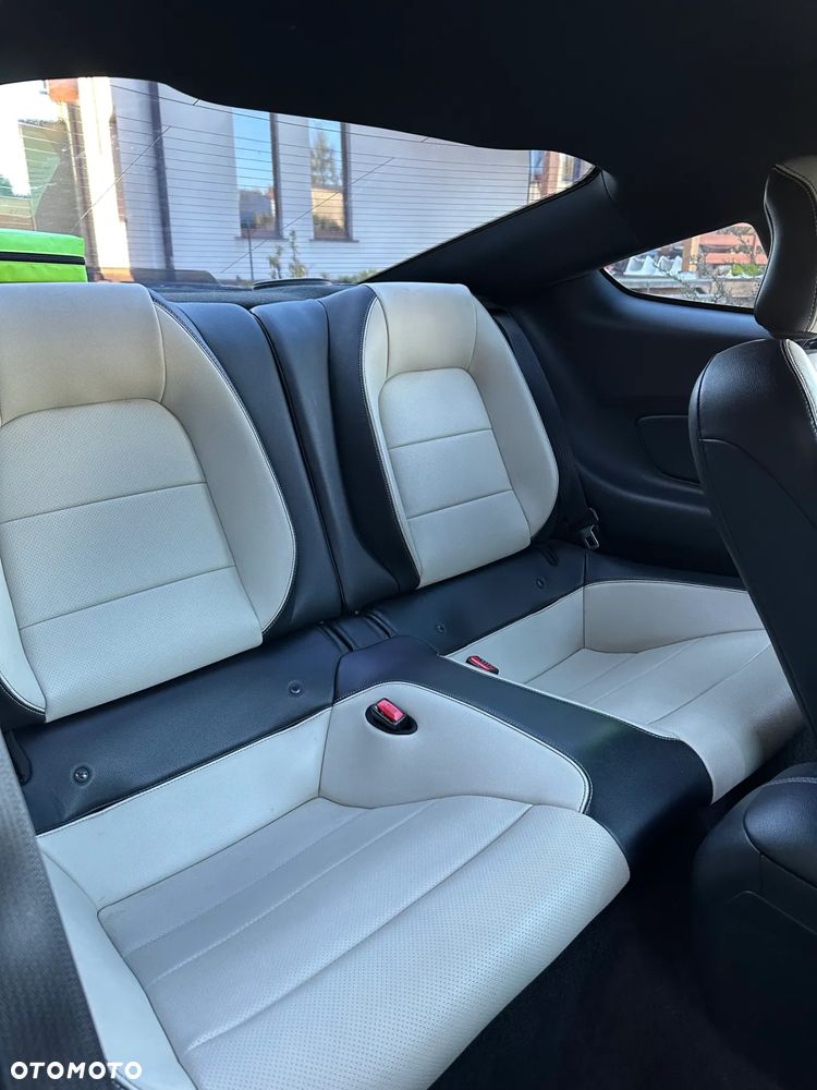 Ford Mustang 5.0 V8 GT - 15