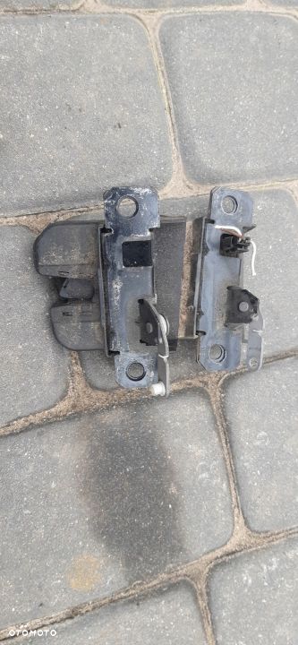 VW T5 Zamek Drzwi Tył L/P - 1