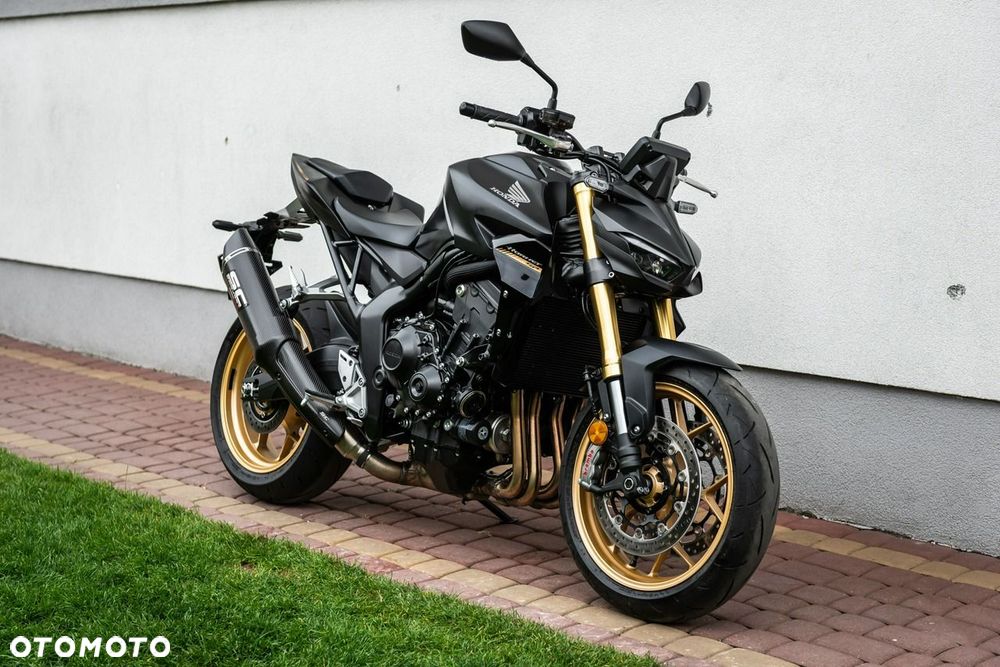 Honda CB - 1