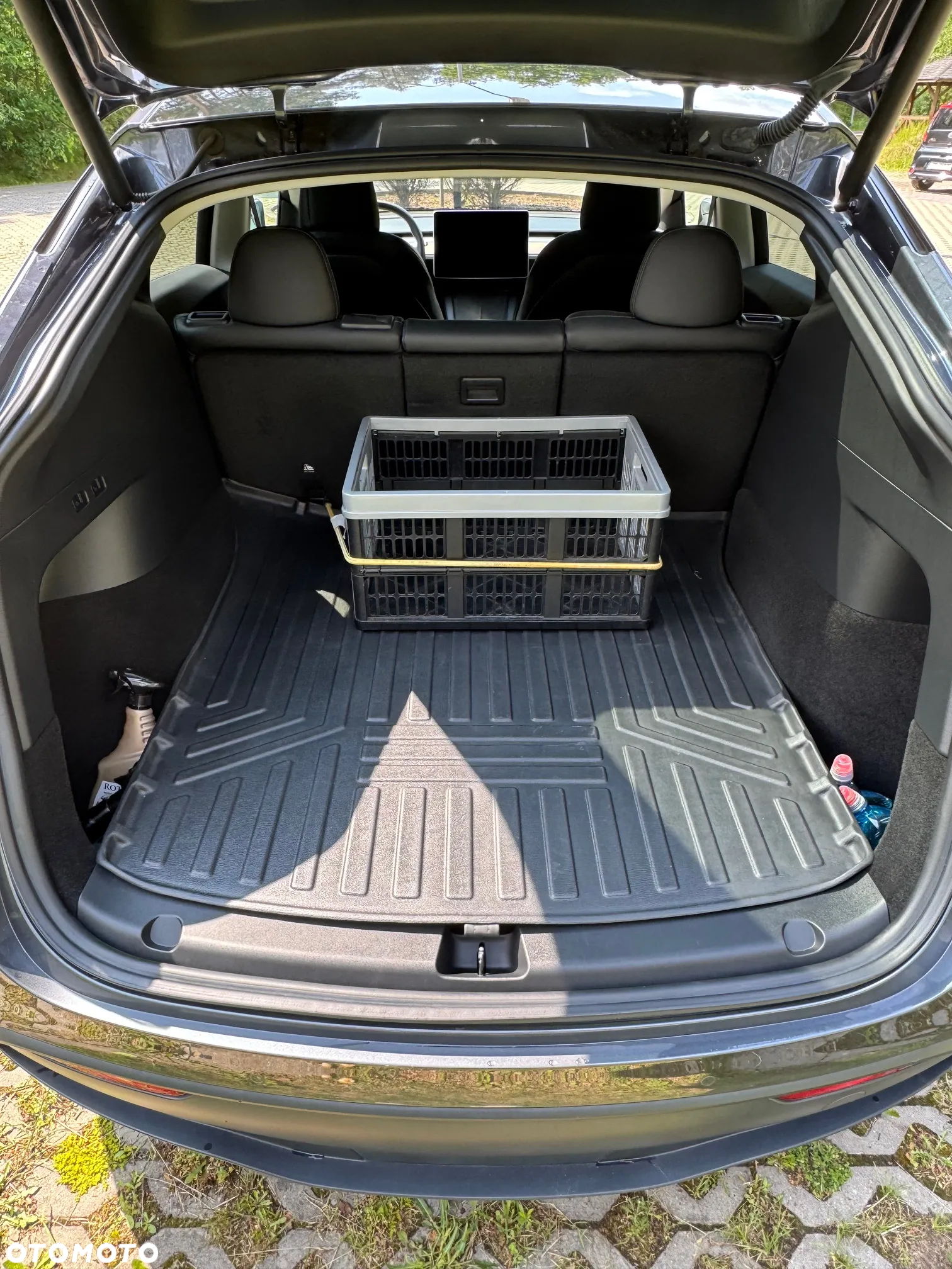 Tesla Y Model Long Range Dual Motor AWD - 29