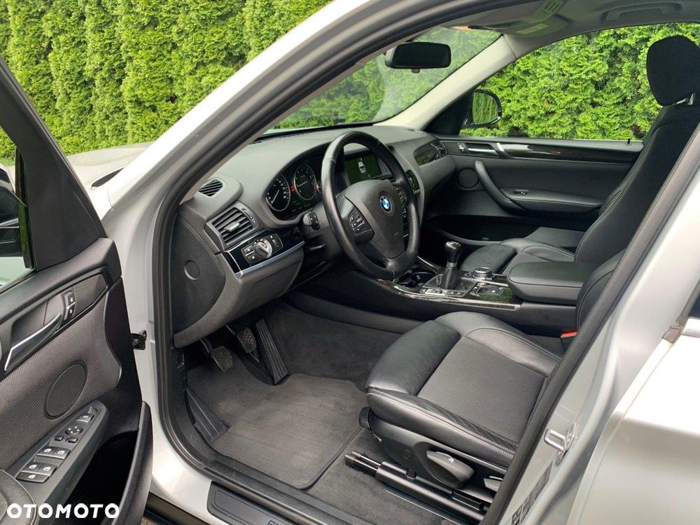 BMW X3 20i xDrive - 12