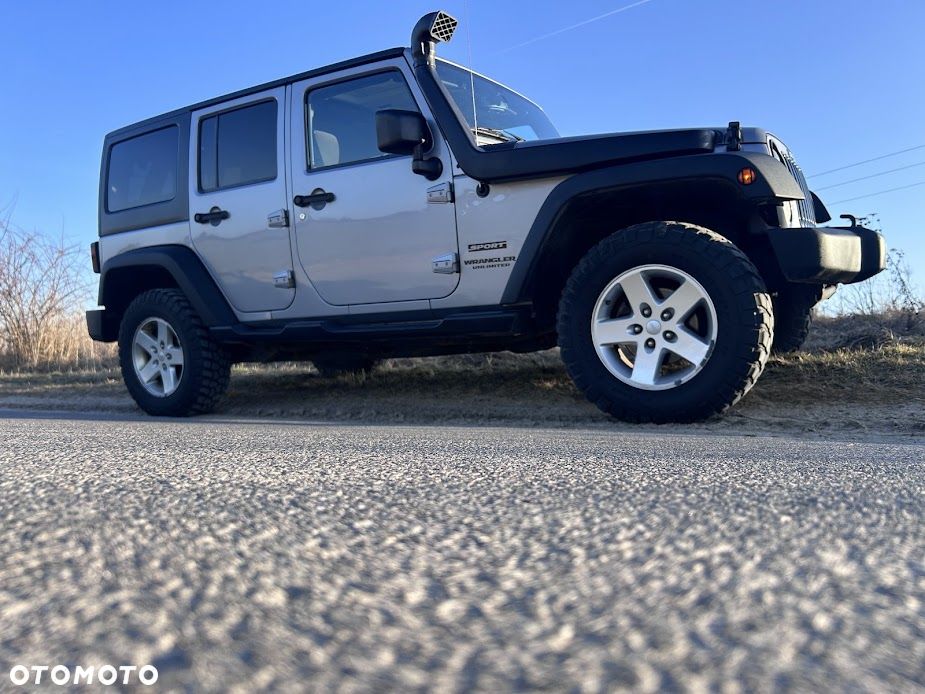 Jeep Wrangler - 36