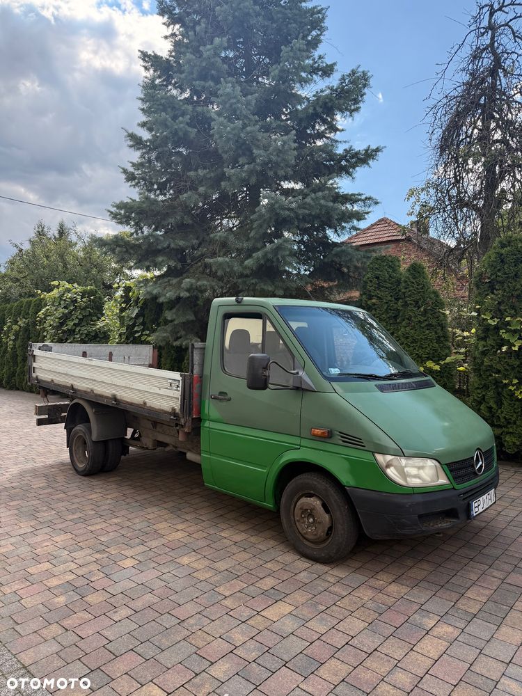 Mercedes-Benz Sprinter - 1