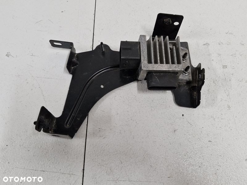 renault master iii 3 lift iv 4 przekaźnik świec żarowych 271203982r - 1