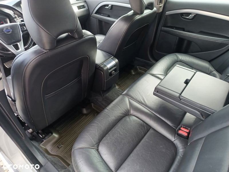 Volvo V70 D4 Drive-E Momentum - 24