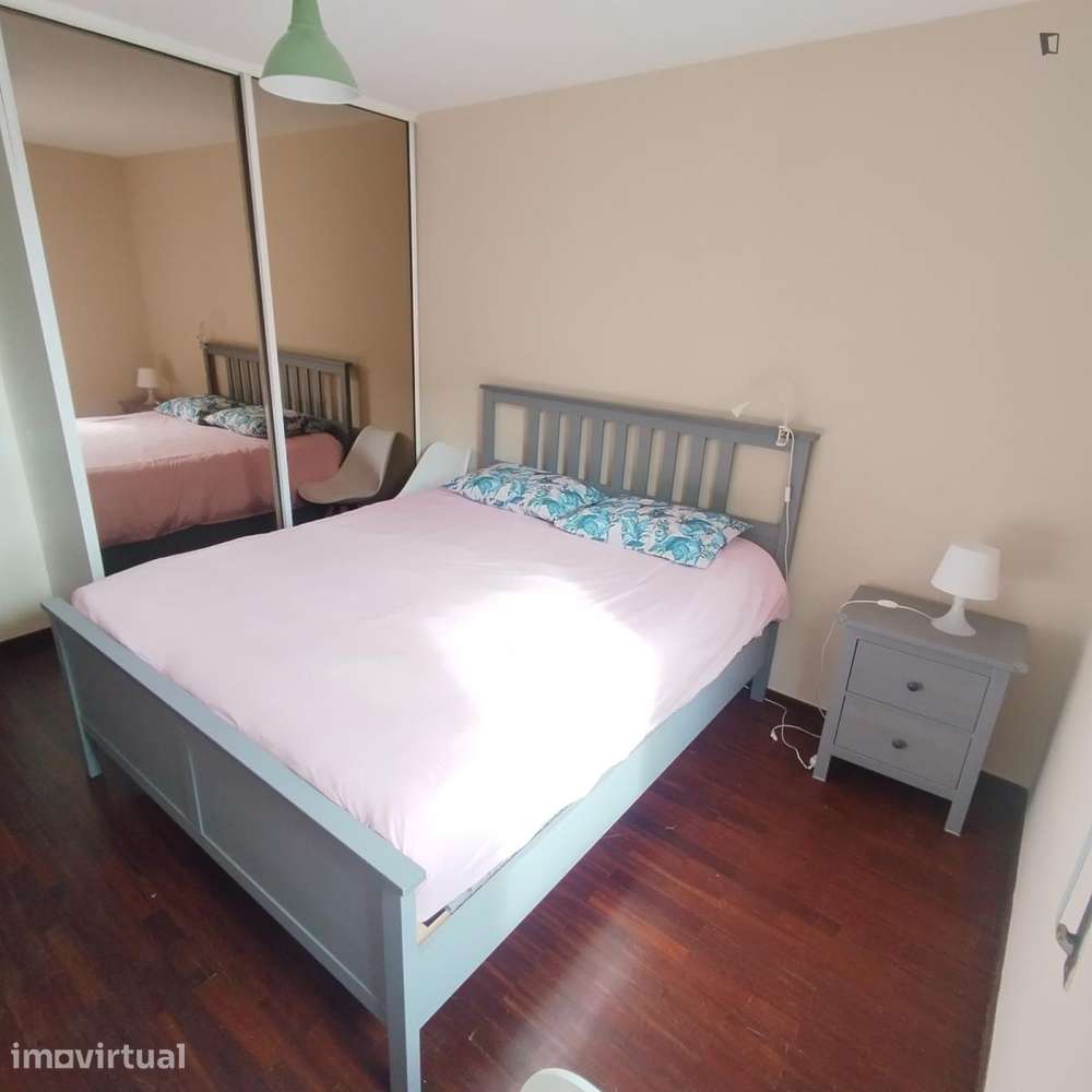 Quarto - localizado em Telheiras Lisbon - Grande imagem: 3/17