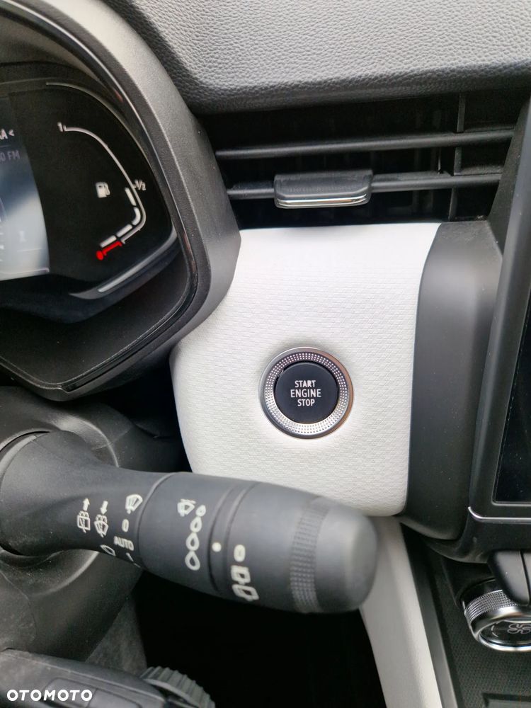 Renault Clio - 18
