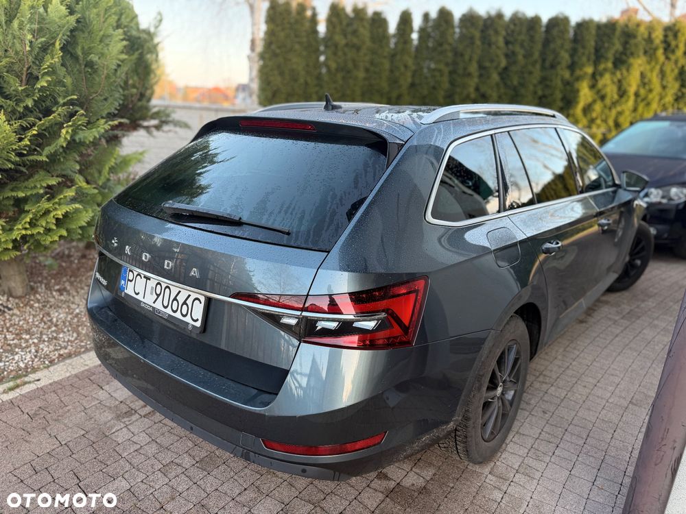 Skoda Superb 2.0 TDI DSG Premium Edition - 17