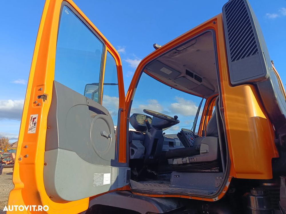 Mercedes-Benz Unimog U400 - 12