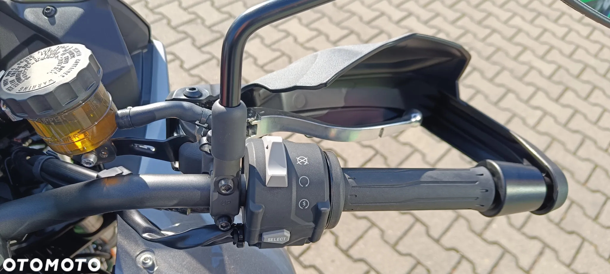 Kawasaki Versys 1000 - 12