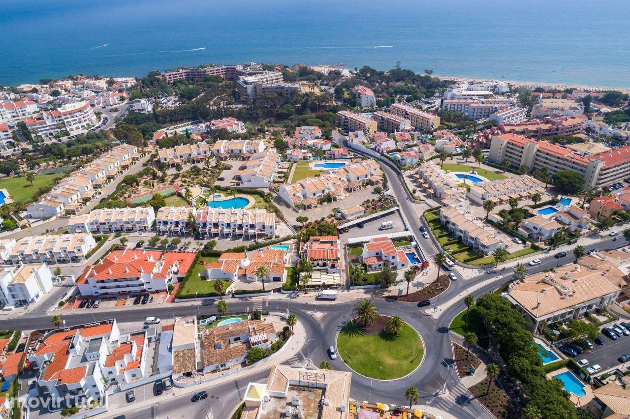 Habitação com Restaurante e Terreno a 500m da praia - Albufeira - Grande imagem: 4/60