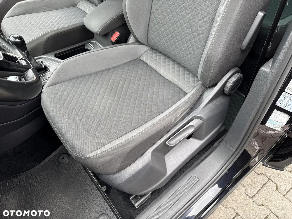 Volkswagen Tiguan - 12