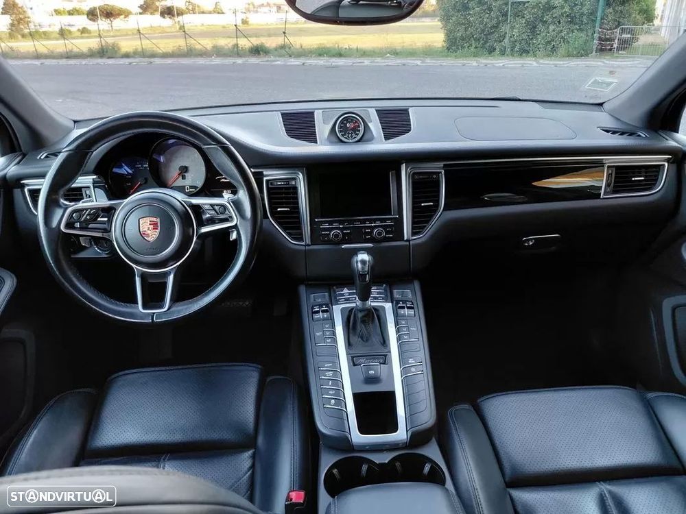 Porsche Macan S - 25