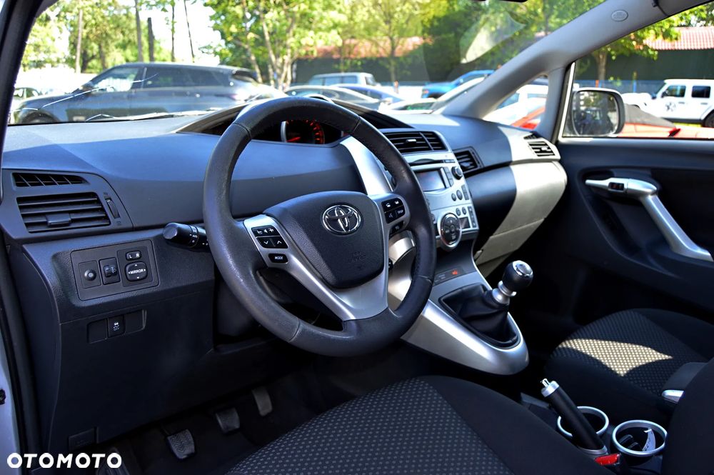 Toyota Verso - 9