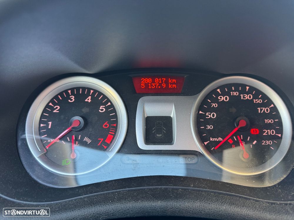 Renault Clio 1.2 16V Dynamique S - 6