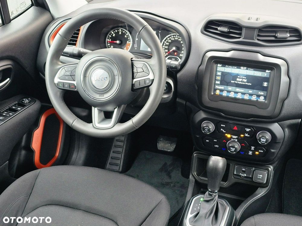 Jeep Renegade 1.6 MultiJet DSG Business Line - 6