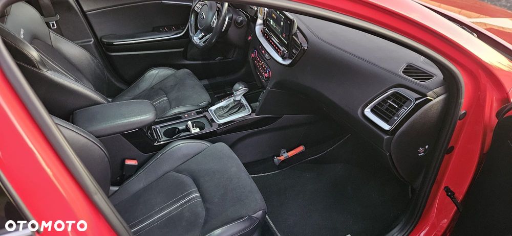 Kia ProCeed 1.4 T-GDI DCT7 OPF GT LINE - 22