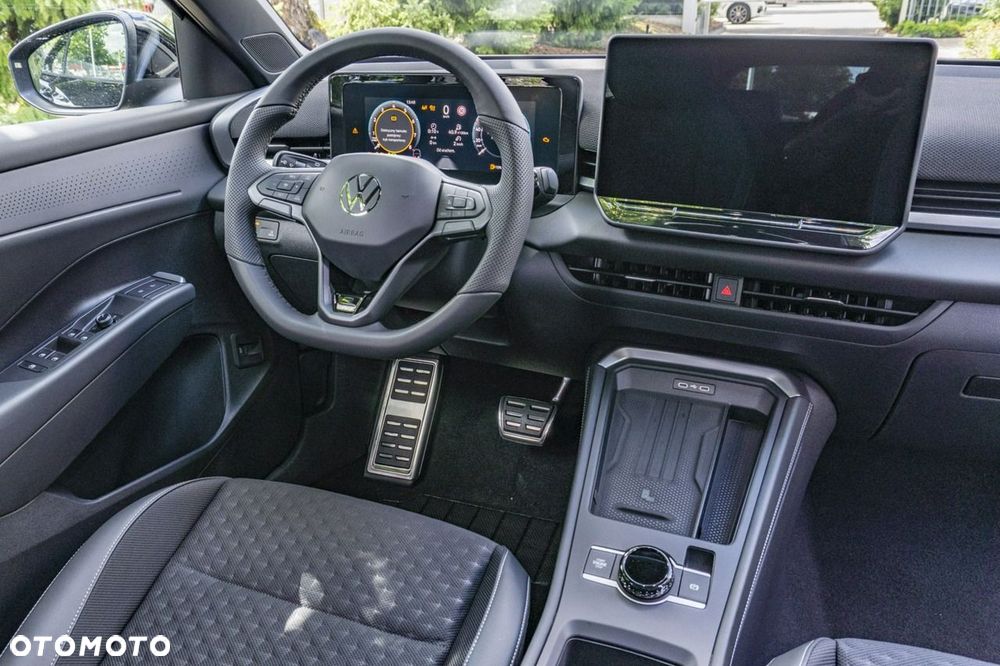 Volkswagen T-Roc - 27