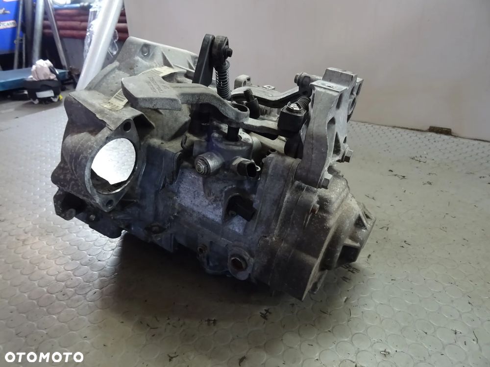 QWW Skrzynia biegow Manual 1.6 TDI CXX Audi A3 8V VW Golf VII Leon 5F czesci - 2