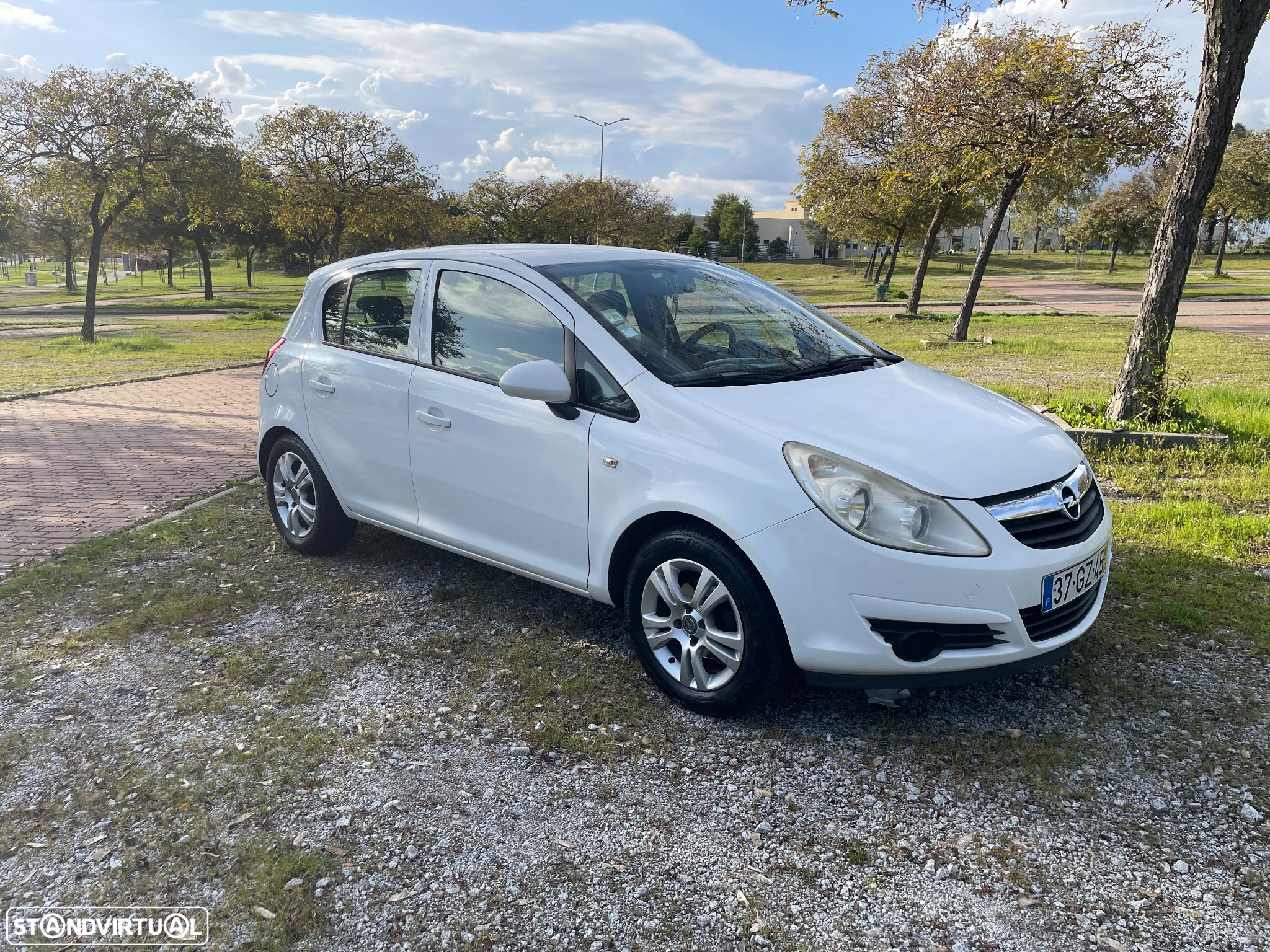 Opel Corsa 1.3 CDTi Enjoy EcoFLEX - 16