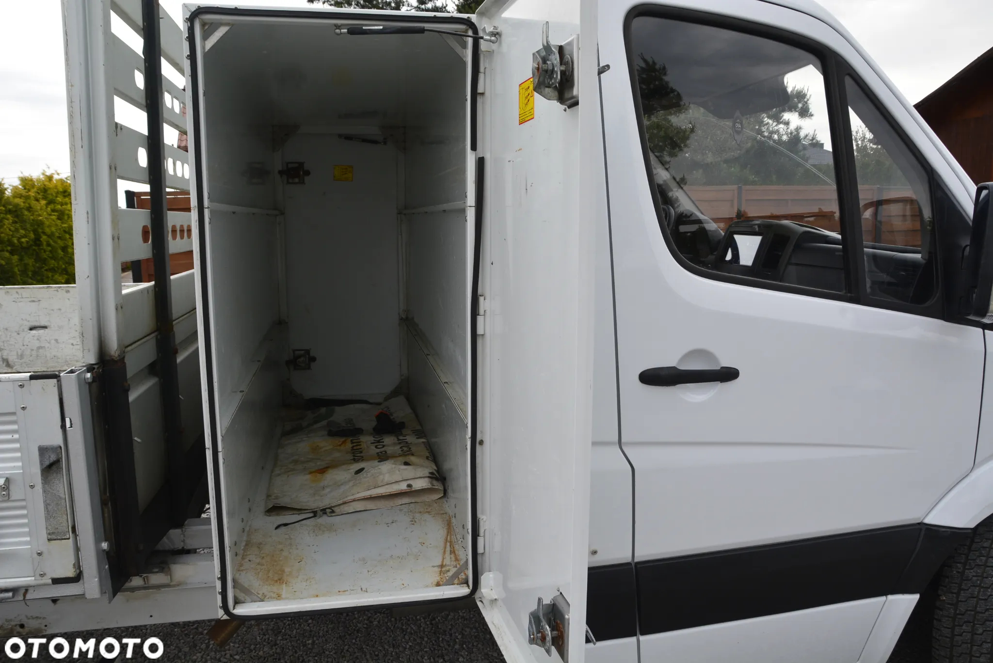 Mercedes-Benz Sprinter - 13