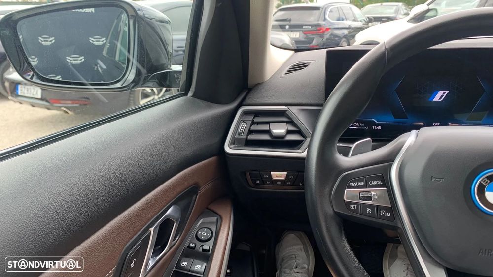 BMW 320 e Aut. Advantage - 12
