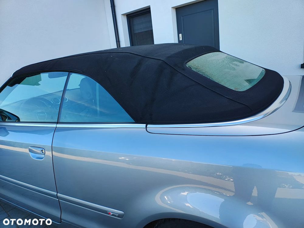 Audi A4 Cabrio 1.8 T multitronic - 36