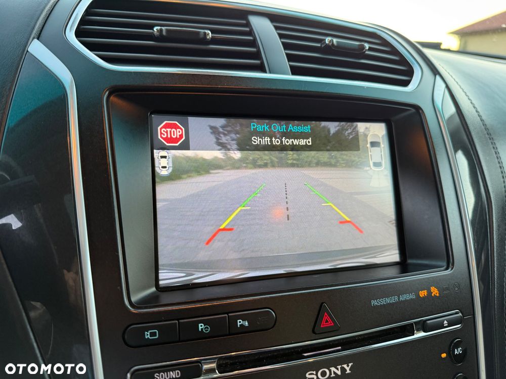 Ford Explorer - 28